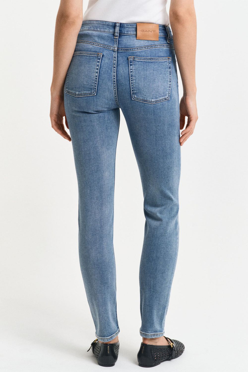 Gant Jeans Slim Super Stretch Semi Light Blue Worn In 4100197 981 - Shirley Allum Boutique