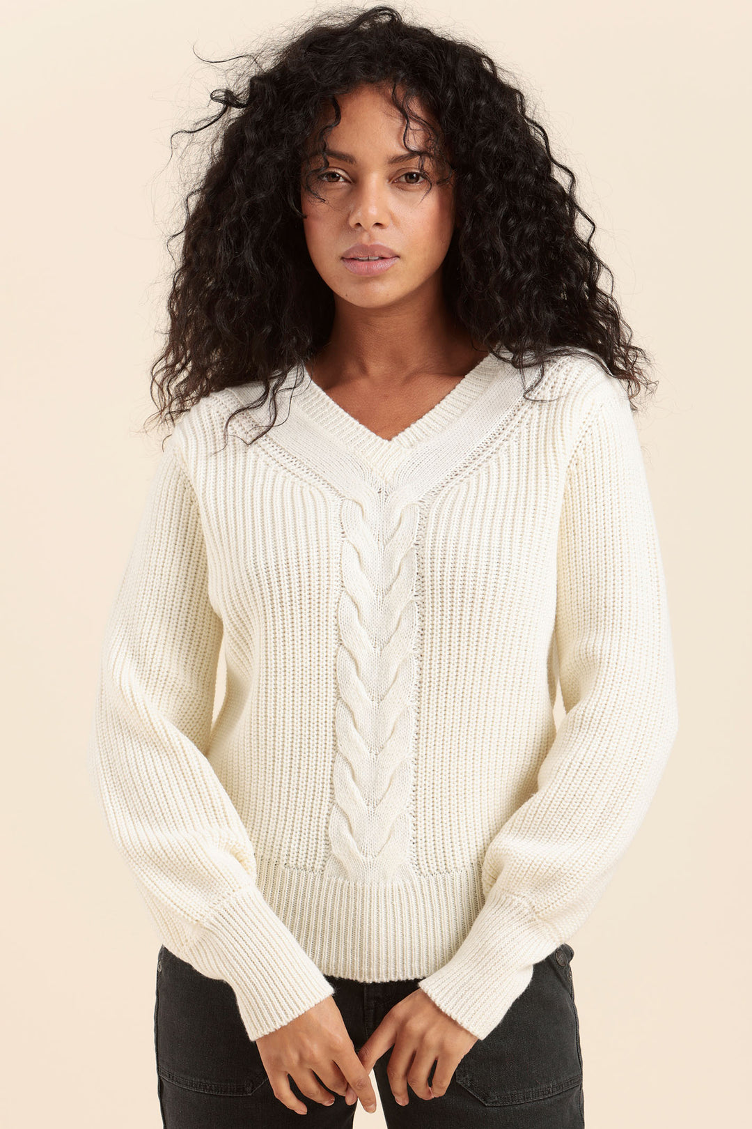 Mat De Misaine Jumper V-Neck Cream Calcaire Ribbed Knit Tresse-506 U15 - Shirley Allum Boutique