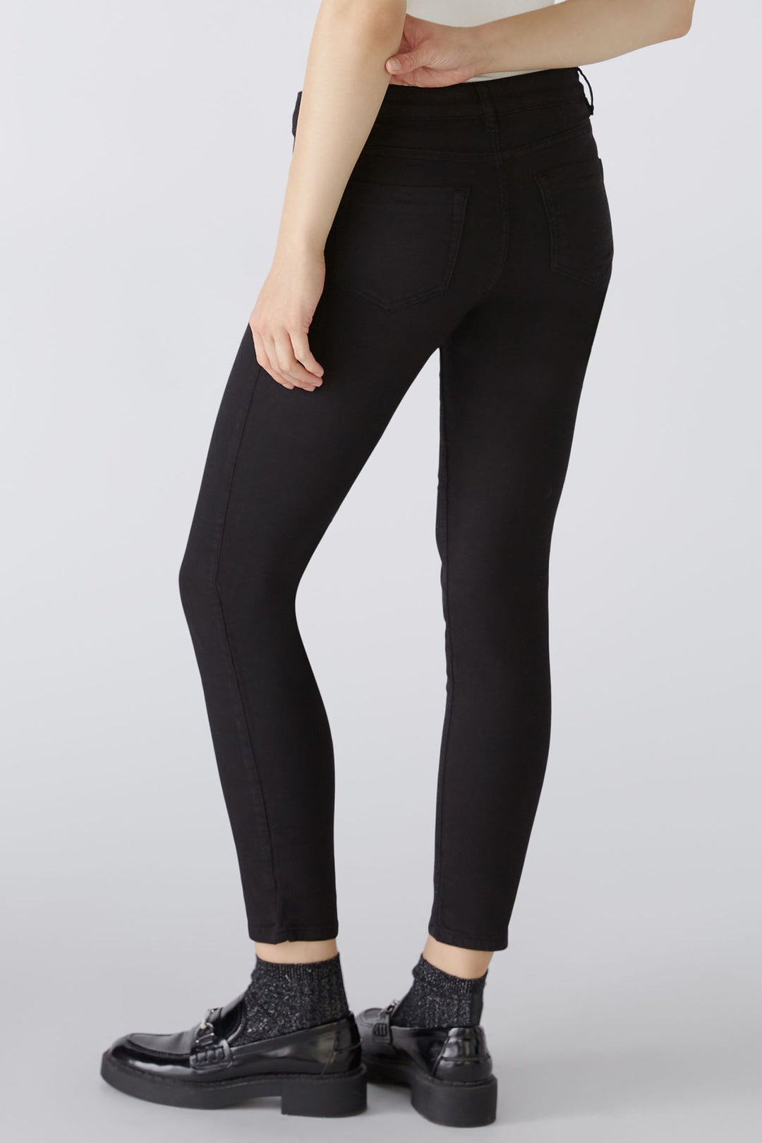 Oui Baxtor Cropped Jeggings Black 79920 9990 - Shirley Allum Boutique