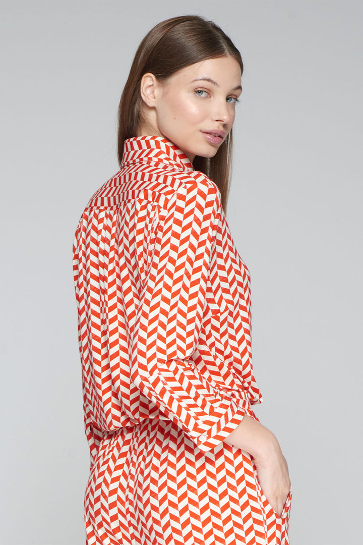 Vilagallo Sara Shirt Espiga Geometrico Rojo Punto 32237 - Shirley Allum Boutique