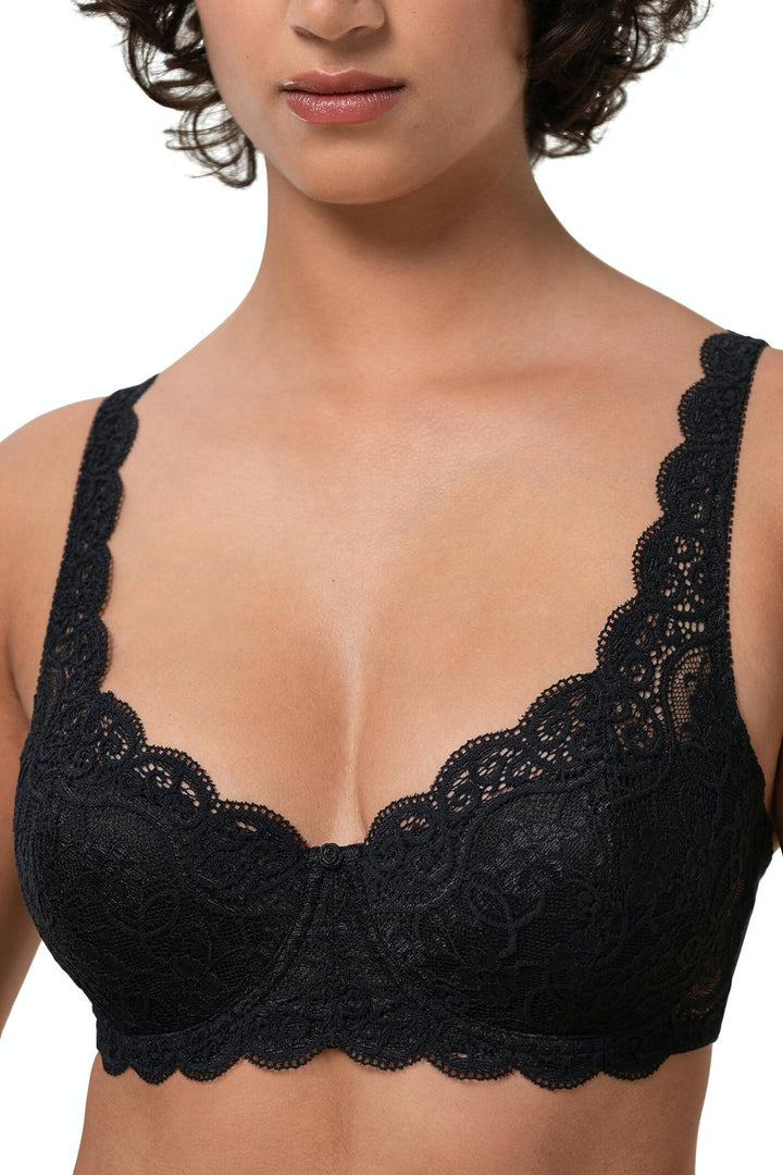 Triumph 10166798 0004 Amourette 300 WHP Black Bra - Shirley Allum Boutique